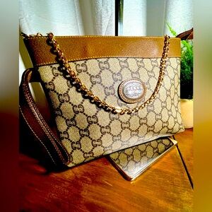 AUTHENTIC Gucci plus , gold tone  chain added for Crossbody option